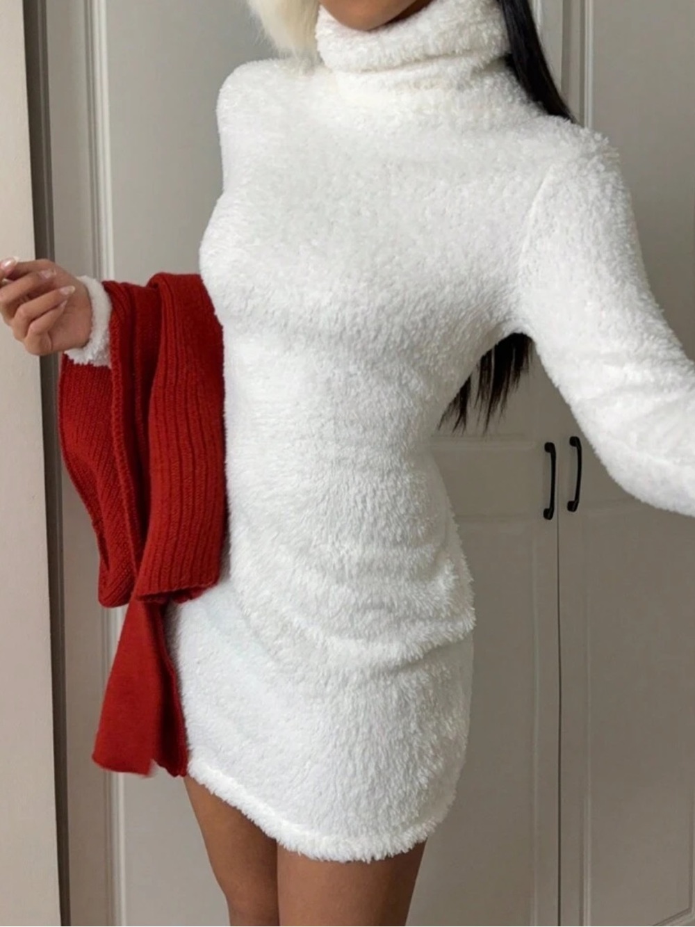 1pc Women White Fuzzy High Neck Long Sleeve Bodycon Dress